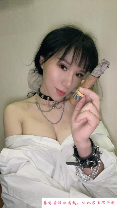性感长舌少妇叶子 第2张