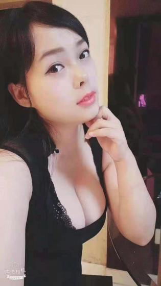 普陀区环球港隔壁的巨乳 第2张