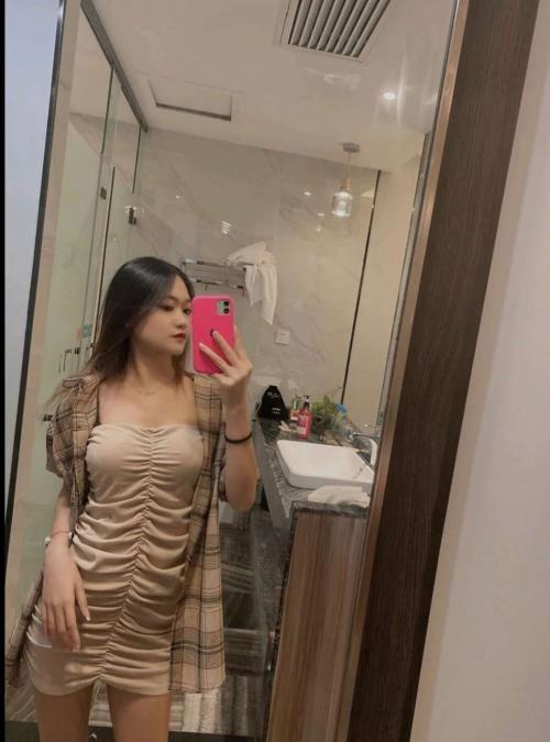 淫荡妹子下海上课 第3张