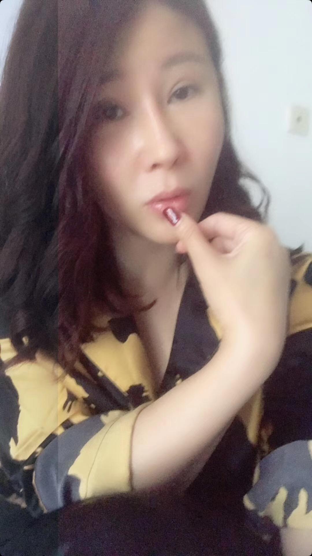 世纪城36D少妇 第1张