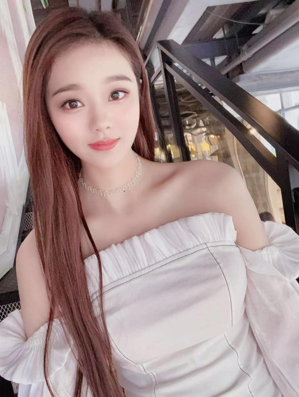 可爱听话的新人 第1张