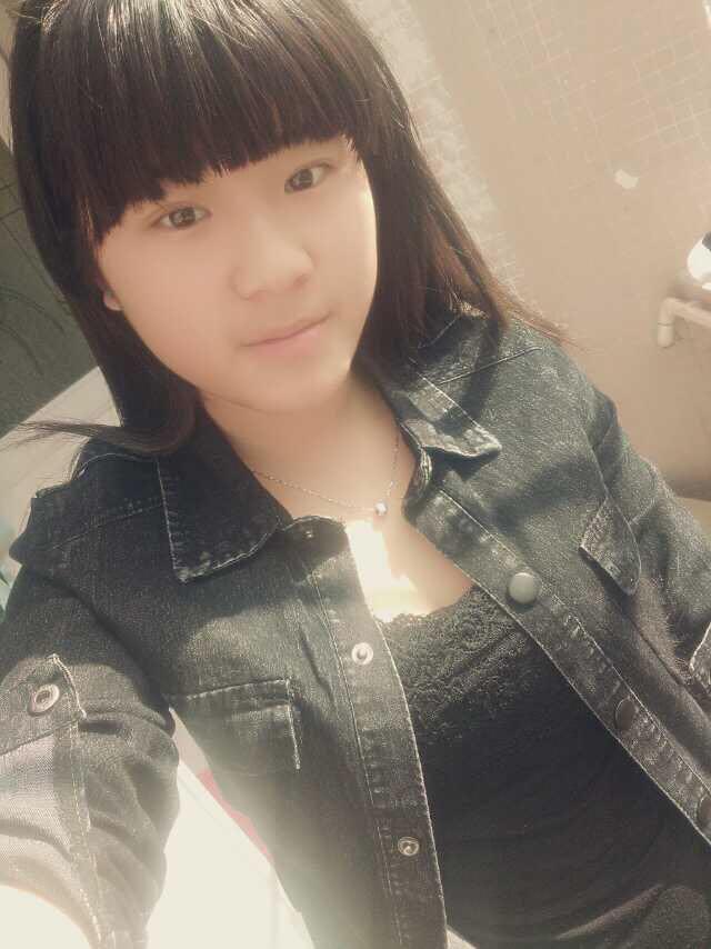 19岁的超嫩四川小妹，第一次出来兼职 第2张
