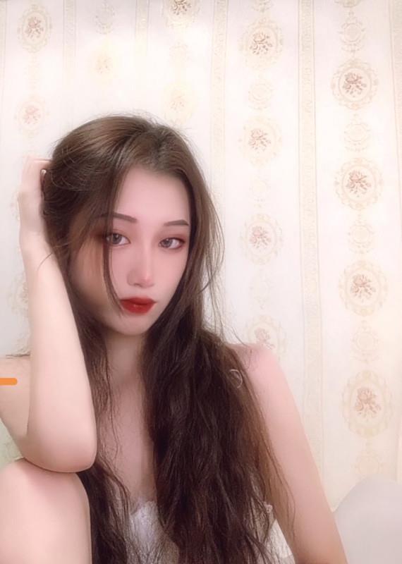 清纯小妹身材不错 第1张