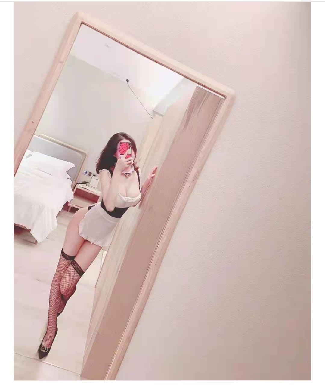 闵行区丝袜诱惑大长腿，D杯大奶，御姐范菲菲妹妹 第1张