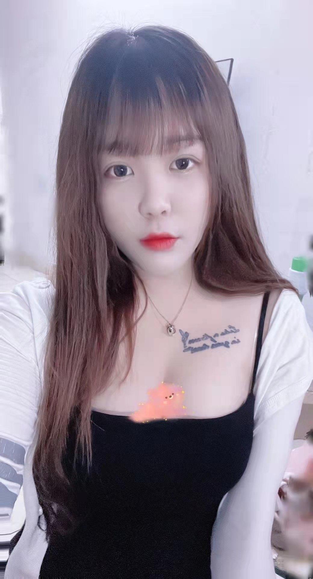 御姐型身材，胸大屁股大叫声骚 第1张