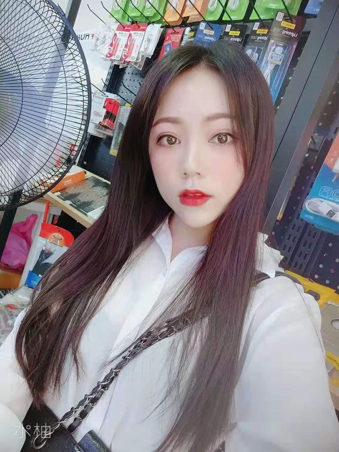 高颜值体育西苏小曼的闺蜜 第3张